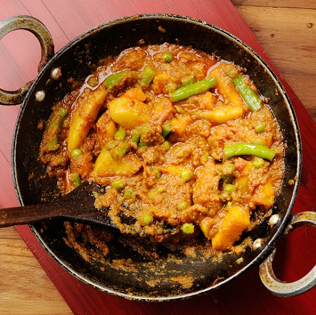 Punjabi Sabji Curry mit Reis